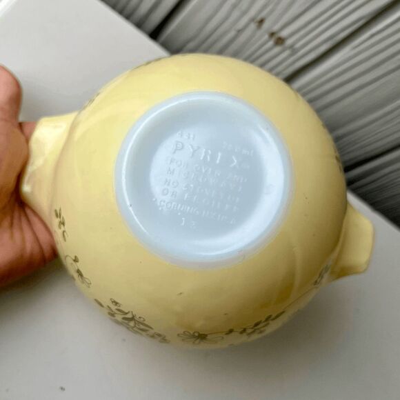 VTG Pyrex 441 Spring Blossom Crazy Daisy Mixing Bowl 750ml Green Floral 13 - Picture 2 of 6